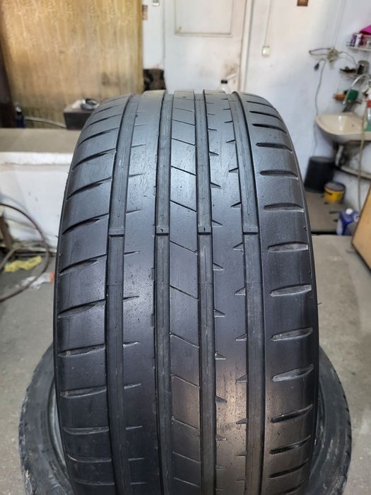 Летни гуми 255/35/20