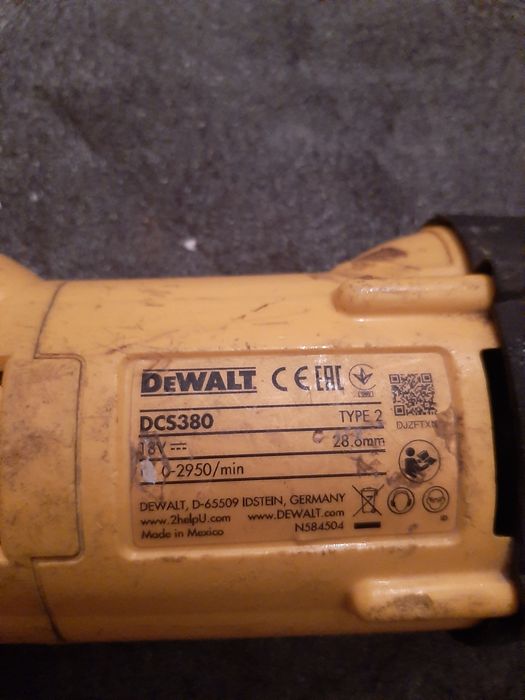 Devalt fierastr dcs380 .