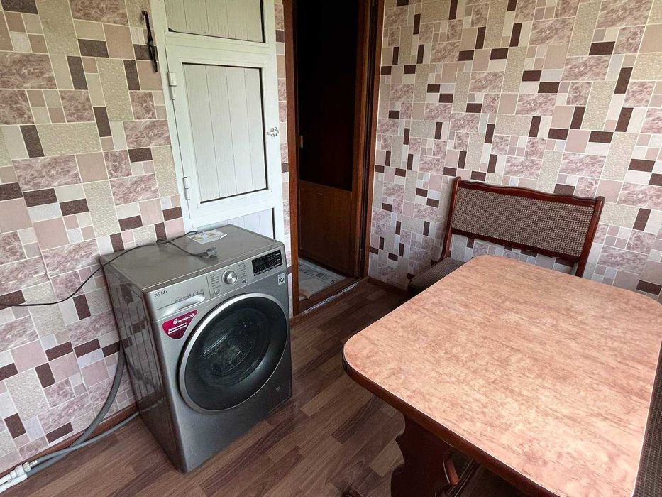 Navoiy shahridan 3 xonali kvartira ijaraga beriladi