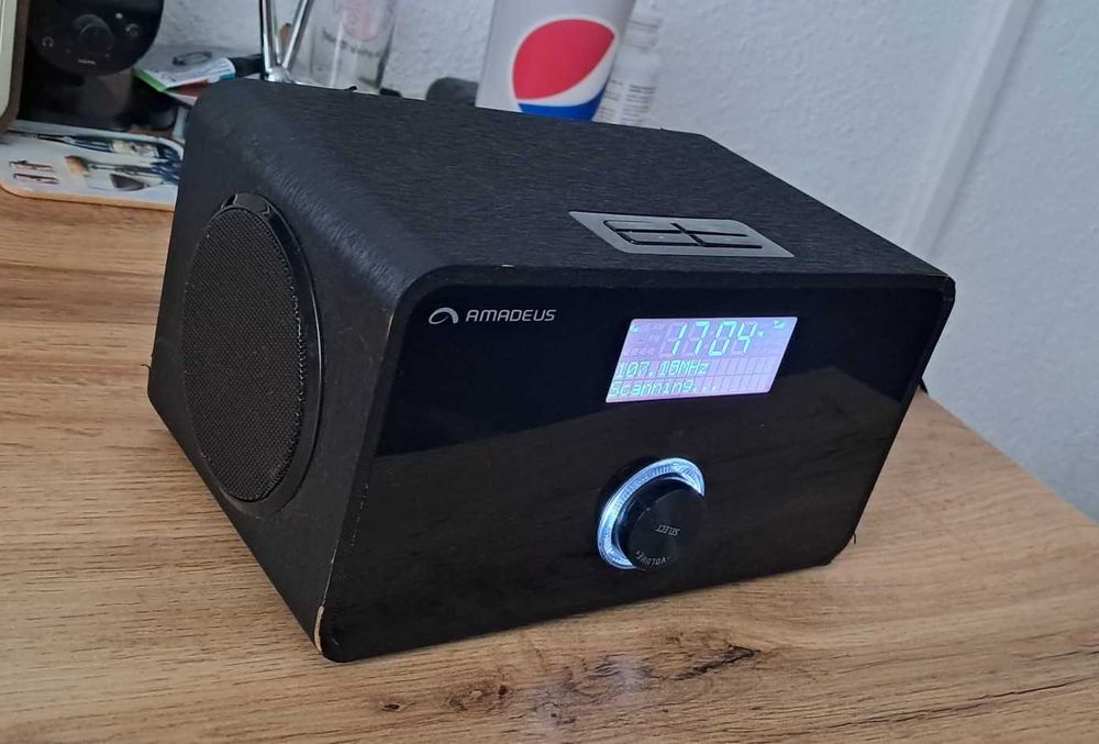 Radio AMADEUS/FM/DAB +/ Bluetooth