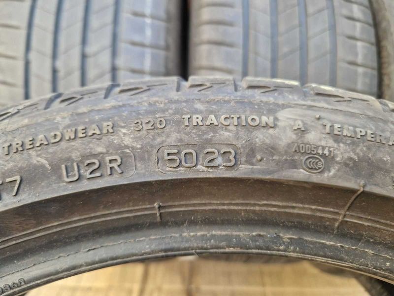 4 Bridgestone R18 225/40
летни гуми 
DOT5023