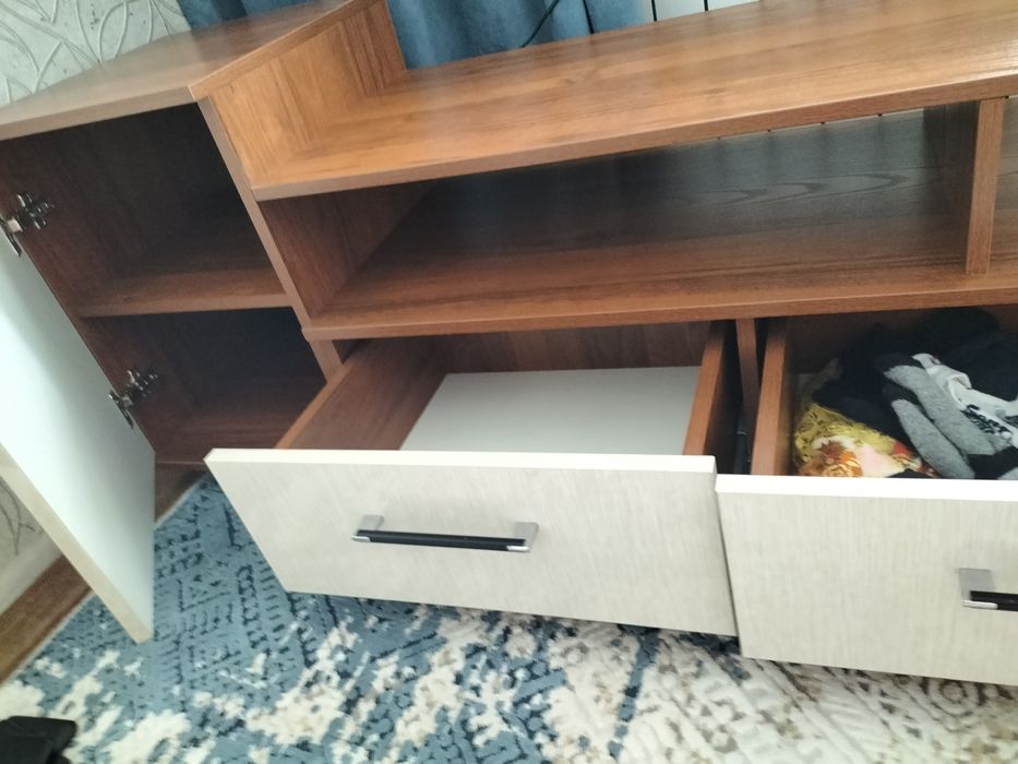 Тумба под телевизор