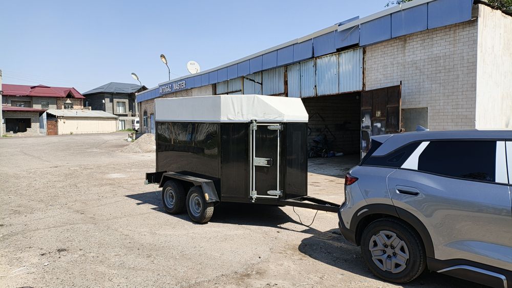 Прицеп легковой  фургон