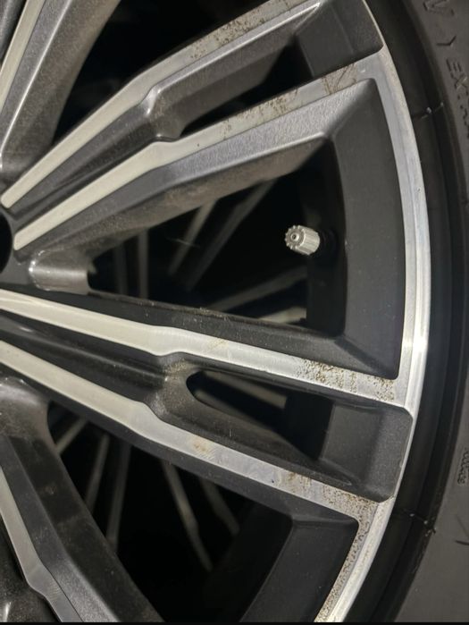 Jante  Bmw g20/g21 – 18” – Pachet  M + ANVELOPE IARNĂ