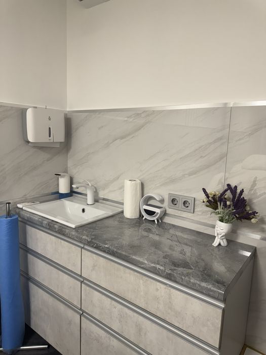 Сдам кабинет в аренду с аппаратом 2|2