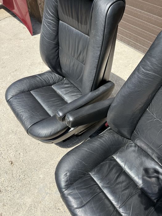 Передние сидения кожа на BMW e34