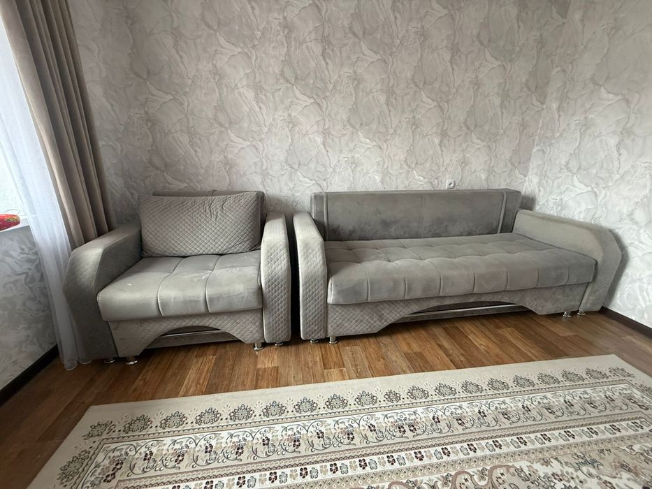 Продам диван с креслом