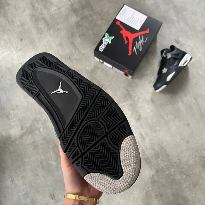 Air Jordan 4 Retro Black Oreo