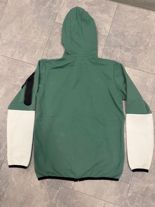 Детски екипи Nike и Adidas