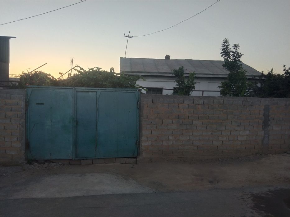 uy sotladi oqqovoq 2 avtobaza yonda