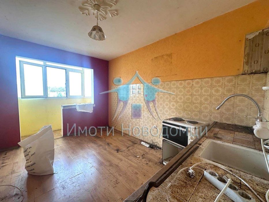 Продава се Тристаен апартамент в Шумен, Пазара - 93 кв.м за 1262 €/кв.м - Снимка #1