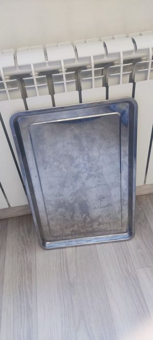 Продам поднос в отличном состоянии