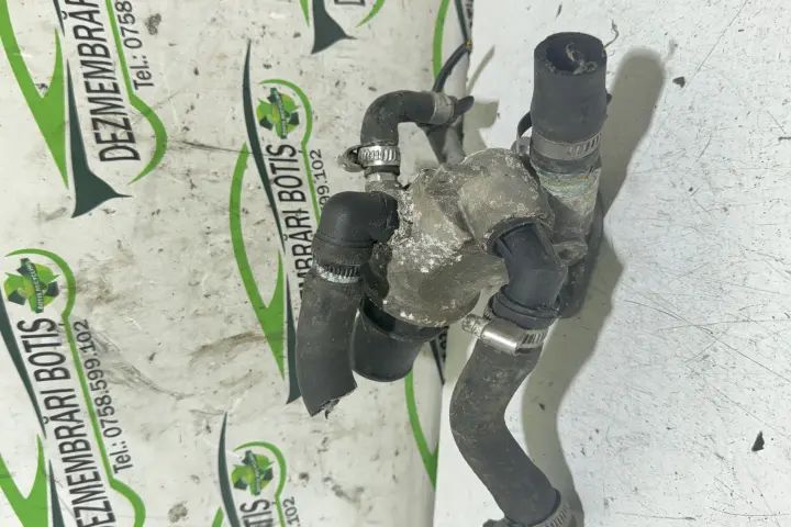 Carcasa termostat Alfa Romeo 145 2000 1.6 MT (120 hp)