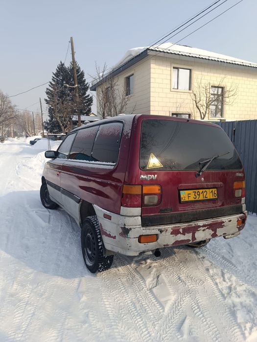 Продам Мазду МПВ бензин