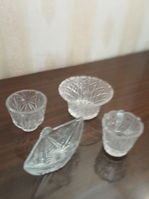 Салатницы хрусталь, 800 за шт