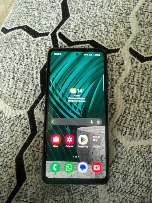 Продам Samsung Galaxy A72