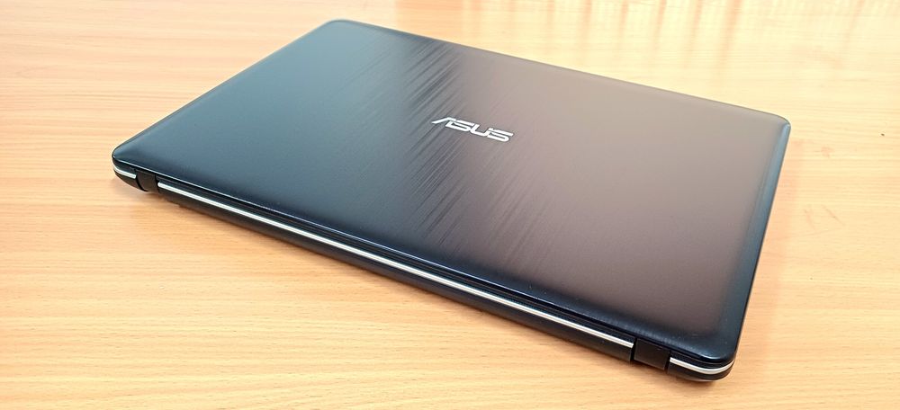 Ноутбук для работы и учебы