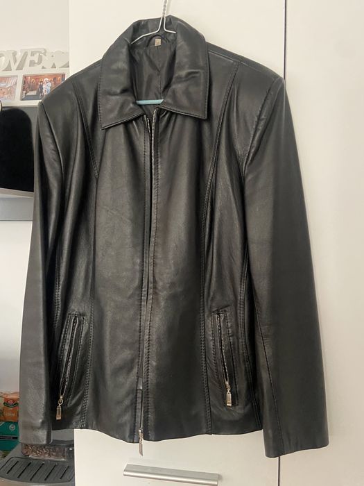 Haina din piele noua