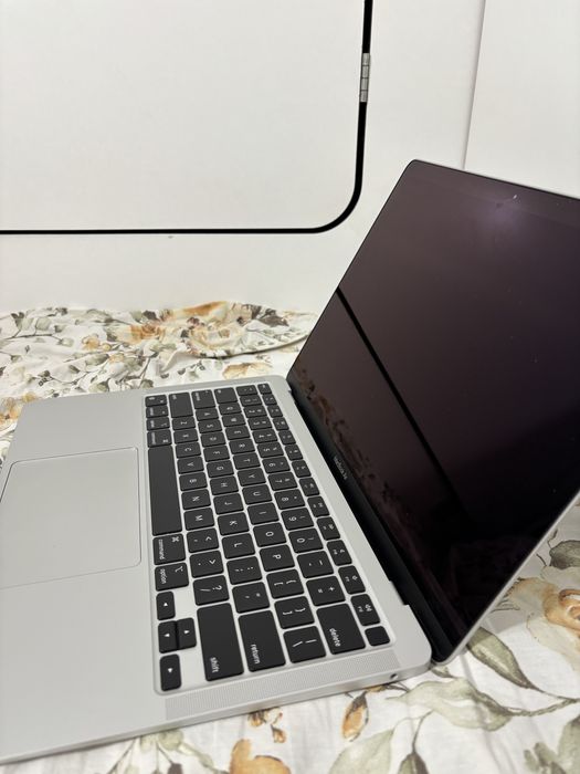 macbook(макбук)М1