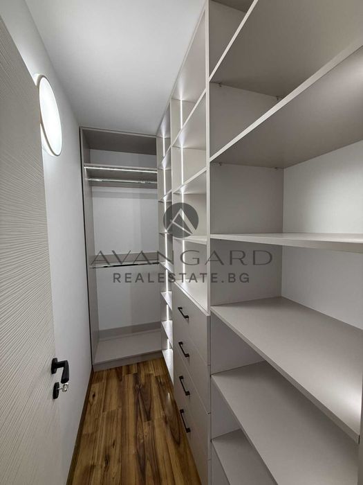 Продава се Тристаен апартамент в Пловдив, Център - 102 кв.м за 1140 €/кв.м - Снимка #6