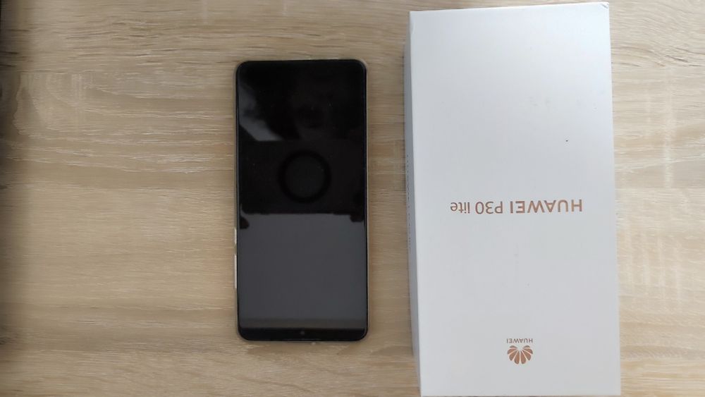Vând Huawei P30 lite – Stare excelentă, în cutie originală