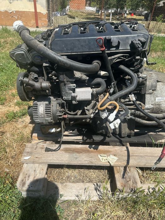 Vând motor bmw e60