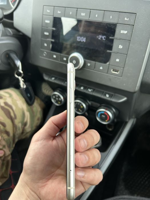 Iphone 11 128гб 71емкс