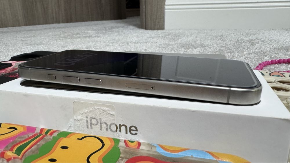 Iphone 15 Pro  128Gb  Natural Titannium Impecabil 10/10 13 huse cadou