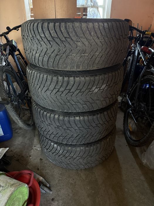 Шины в зборе с дисками