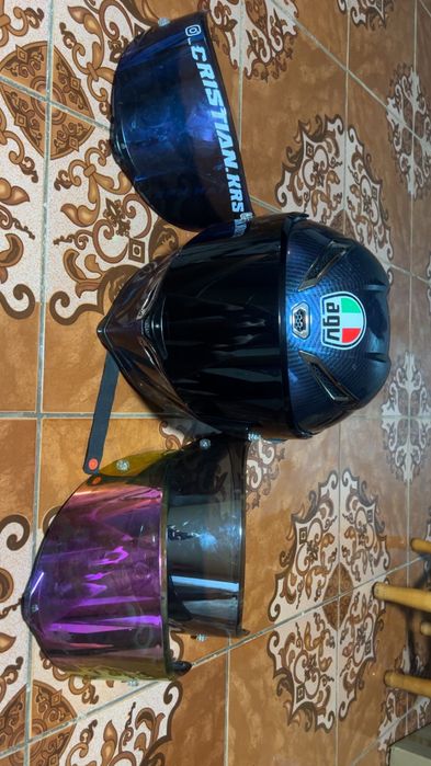Vând cască moto agv pista mărimea M