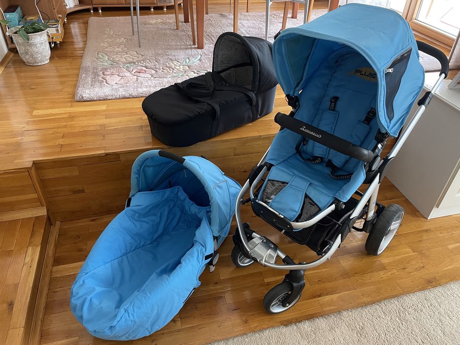 Бебешка количка с много аксесоари и настройки