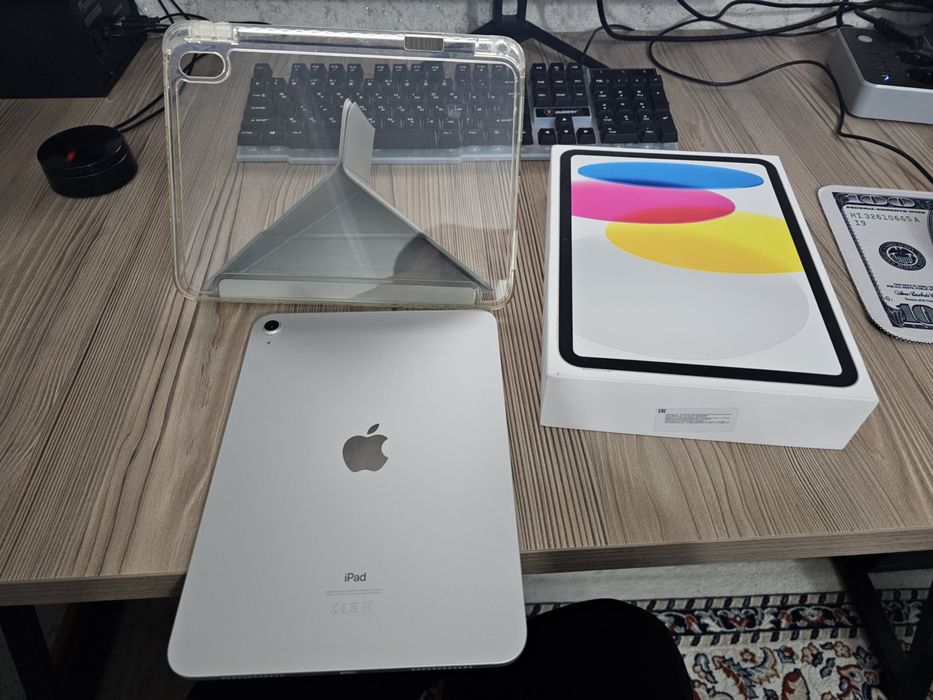 Айпад 10 тый.  В идеале без минуса