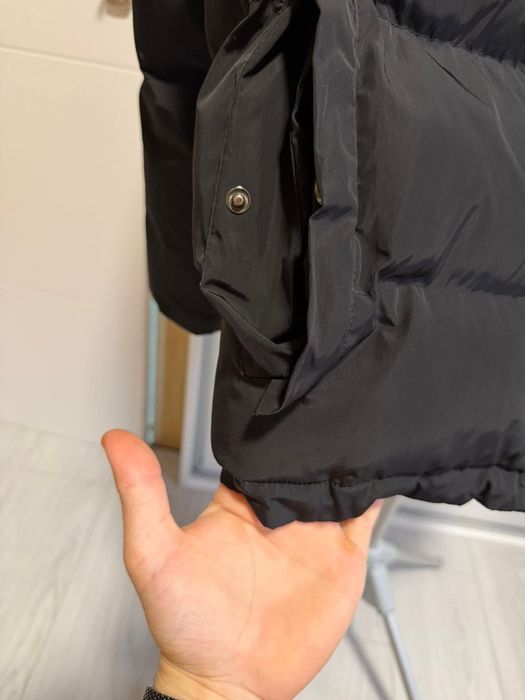 Яке Trapstar 
Елек superdry- 50 евро размер М
Яке trap