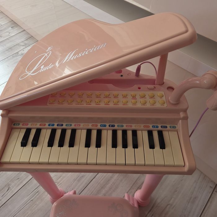 Детско пиано със столче Little Musician