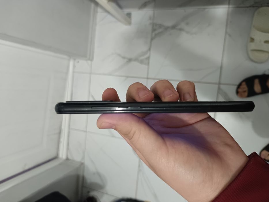 Продам редми нот 8