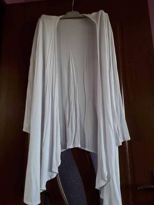 Vând Cardigan Damă Lung  in Colț Mărimea XL