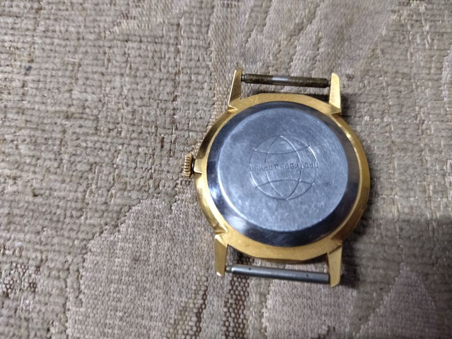 Лот от ретро часовници- руски +Doxa