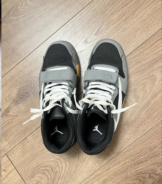 Кроссовки Nike Travis Scott