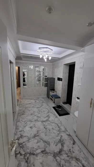 Срочно Продам 3х комн 2/5 в Центре против Гостиница Россия