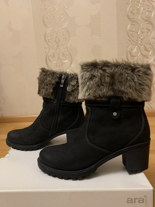 Сапоги женские новые