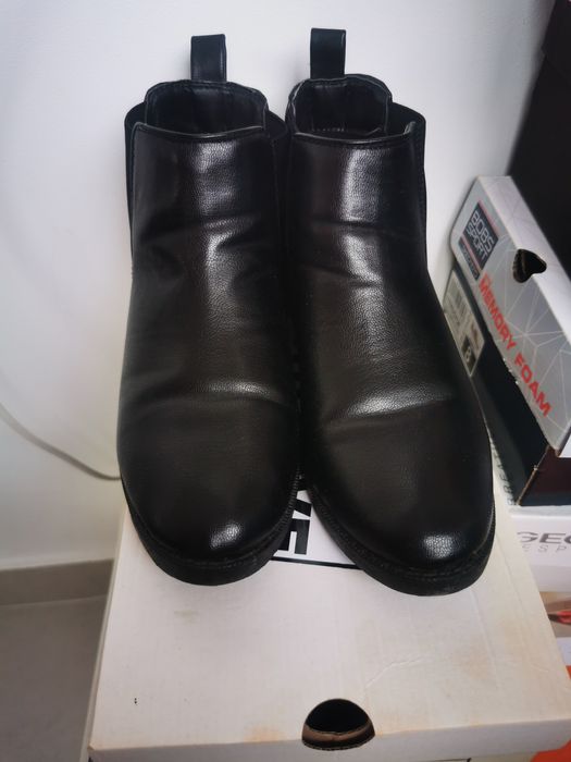 Ghete Bershka marimea 38