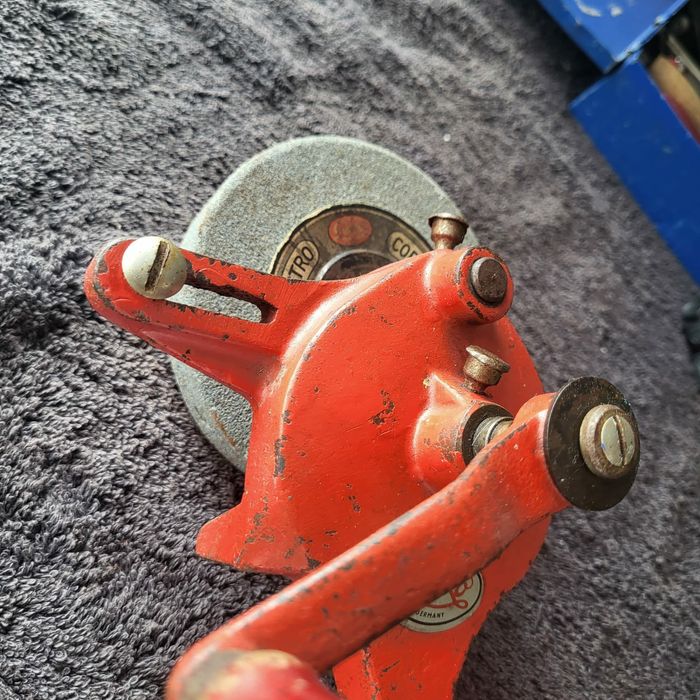 Polizor manual de calitate functioneaza perfect