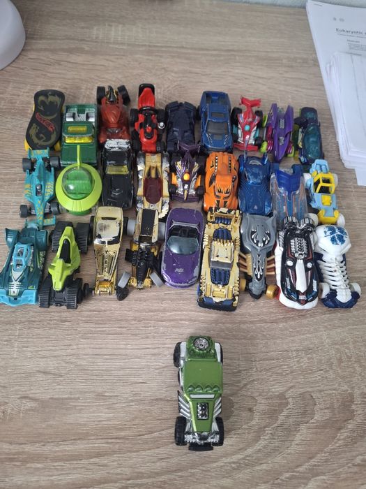 Машинки Hot Wheels