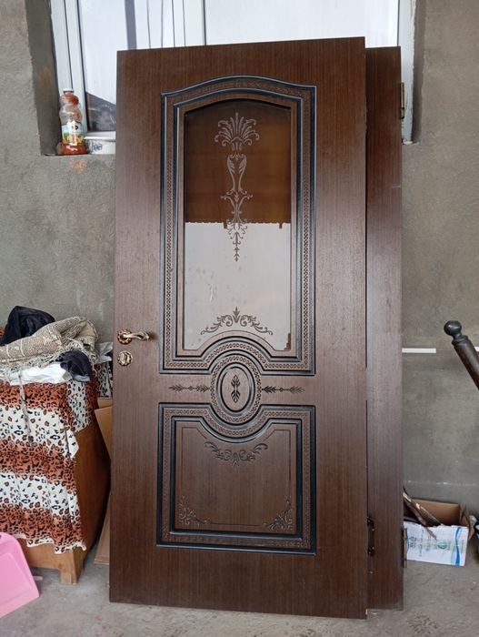Продам межкомнатные двери
