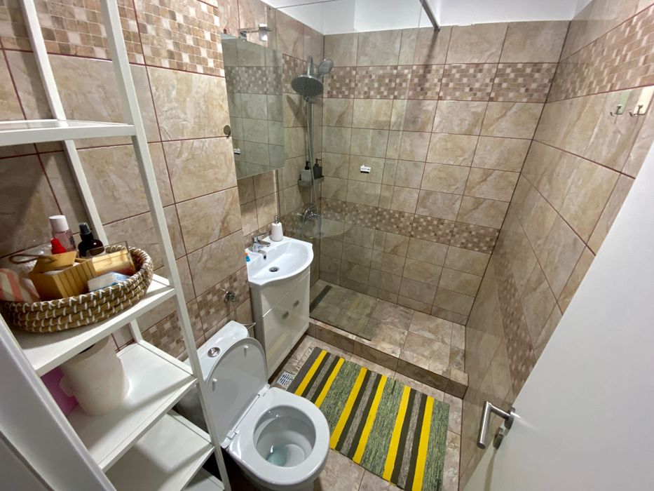 Închiriez garsoniera Sector 4 / Studio Apartment Rent