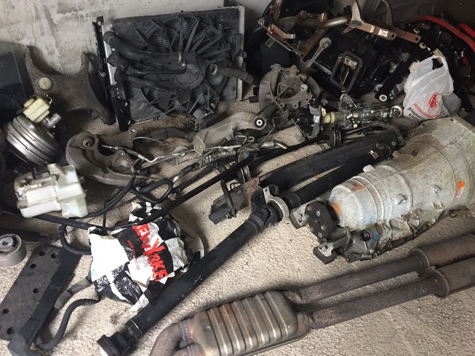 Bmw e60 545i на части