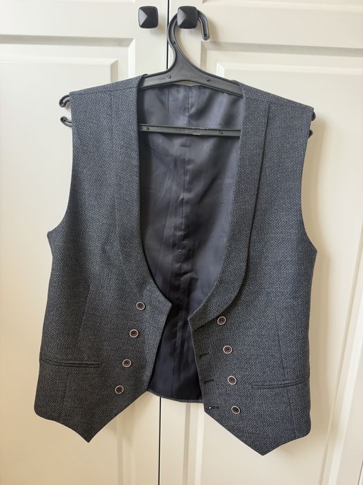 Продам костюм (3-ку)