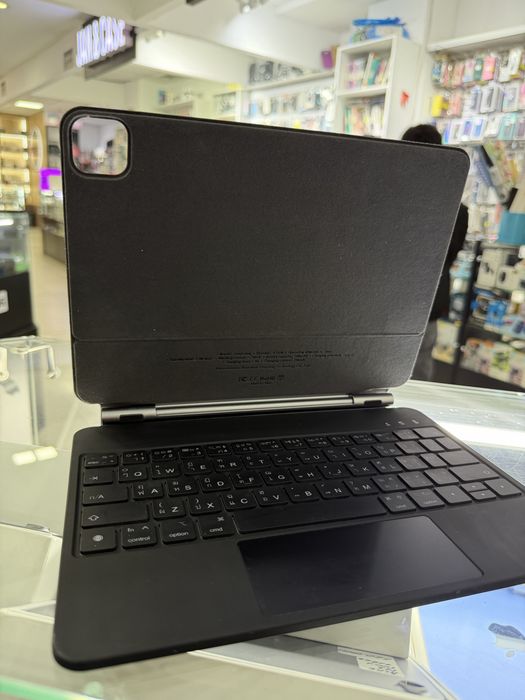 Клавиатура на про 11