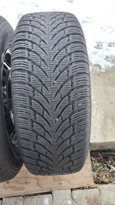 Set jante tabla Originale 5x114,3 cu cauciucuri iarna 215 65R16 Nokian