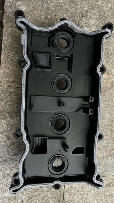 Капак клапани Нисан Т32 2.5 бензин